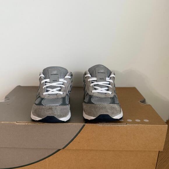 New Balance 990 V5 Grey/White Toddler Sneakers - SZ 9 C - Picture 10 of 13